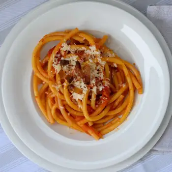 Bucatini Amatriciana recipe image