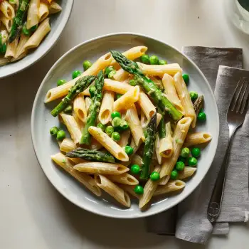 Creamy Penne with Asparagus and Peas recipe image