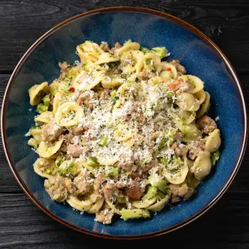 Pasta with Broccoli Rabe and Sausage recipe image